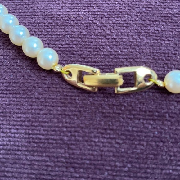 Vintage Napier Pearl chocker. Beautiful in excellent condition. - Picture 6 of 9